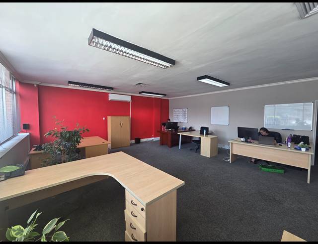 2,071M² WAREHOUSE FOR SALE IN SELBY